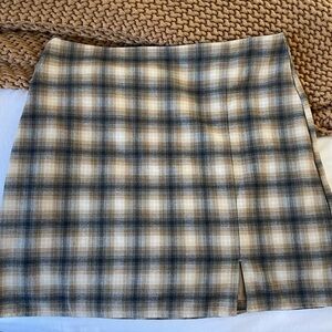 Old Navy Plaid Mini Skirt in Tan and Gray